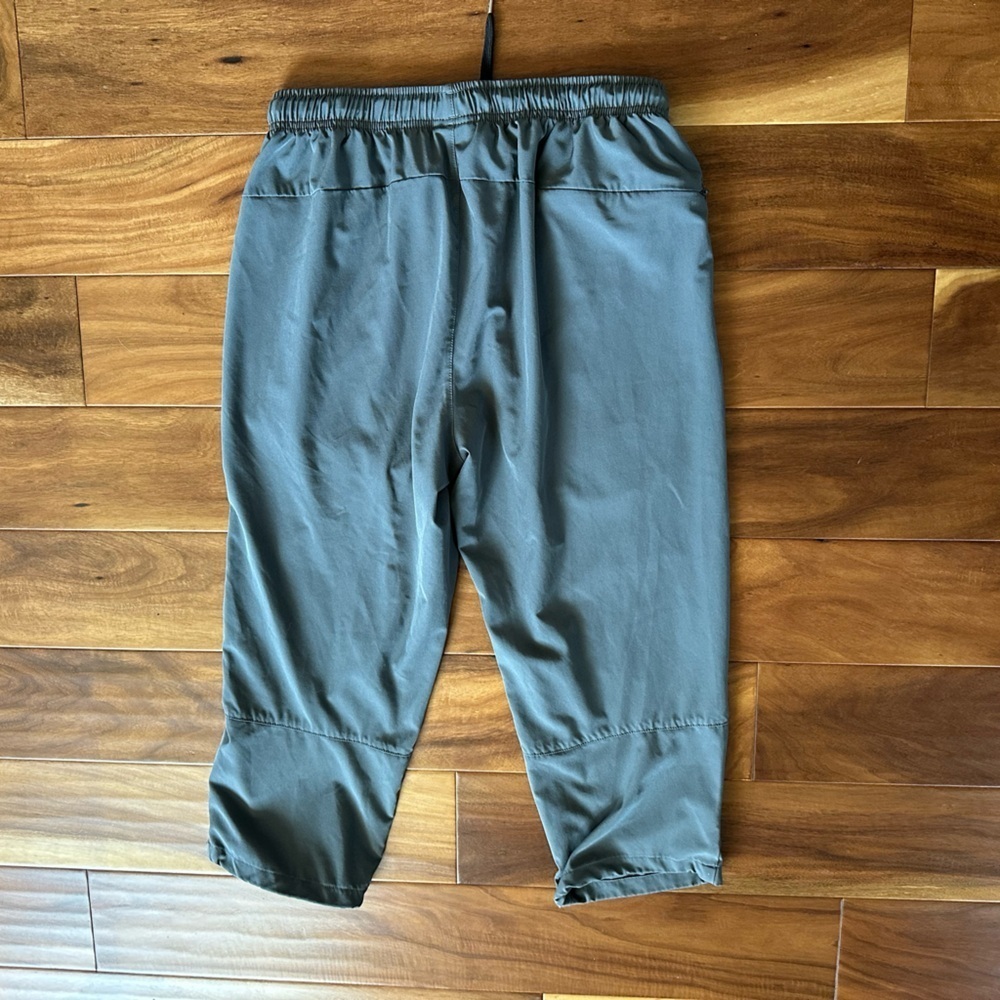Forenjoy Grey Windbreaker Sport Capri Pants size Large - Picture 4 of 4